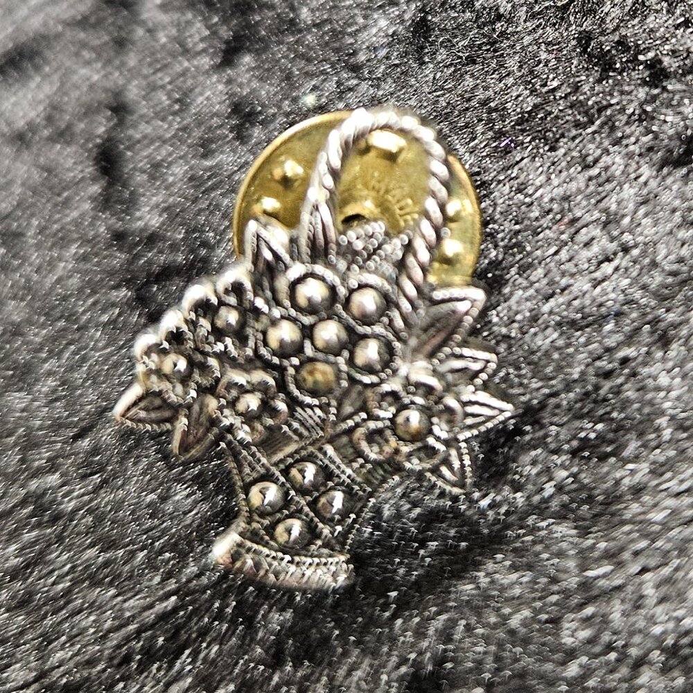 Avon Silver Tone Flower Basket Pin